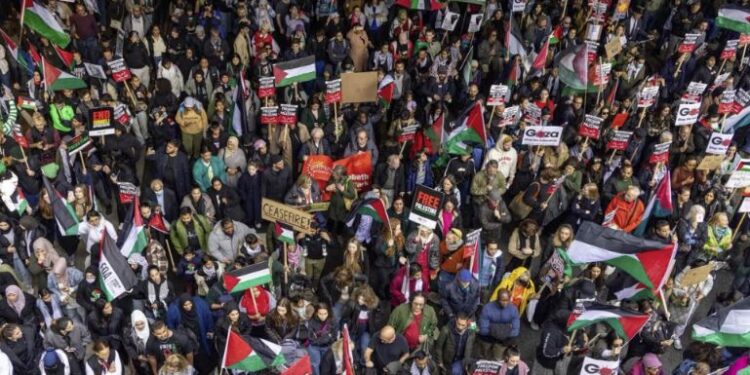 ایټالیا کې د فلسطین په ملاتړ ستر لاریون څلور ورځې دوام درلود