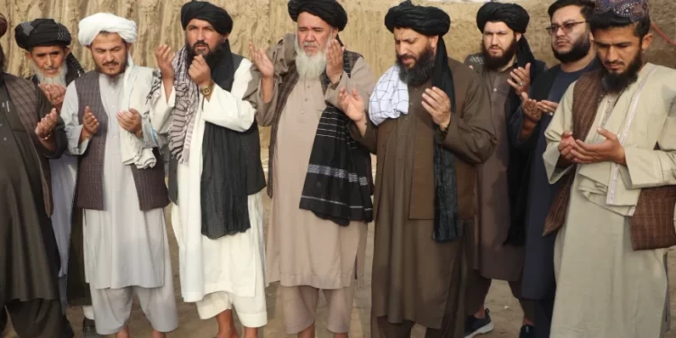 جوزجان کې د یوه سوداګریز مارکېټ د جوړولو چارې پيل شوې