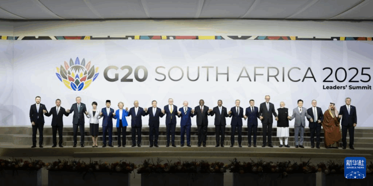 لي چیانګ د جي شل ګروپ (G20) د شلمې سرمشریزې په لومړۍ غونډه کې وینا وکړه