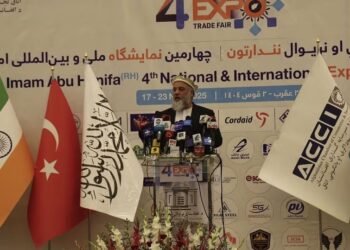 سوداګرۍ وزیر: د چابهار بندر له لارې سوداګرو ته اړینې اسانتیاوې برابرېږي