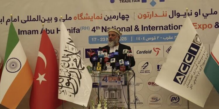 سوداګرۍ وزیر: د چابهار بندر له لارې سوداګرو ته اړینې اسانتیاوې برابرېږي