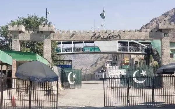 تورخم لاره نن یوازې د راستنېدونکو کډوالو پرمخ پرانیستل کېږي