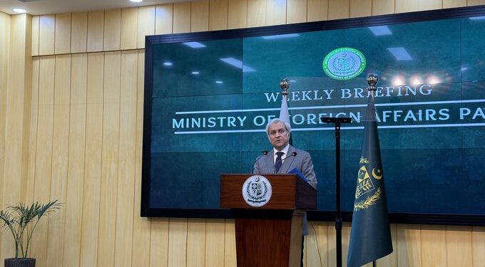 پاکستان: افغانستان سره د خبرو له لارې د اختلافاتو حل ته ژمن یو