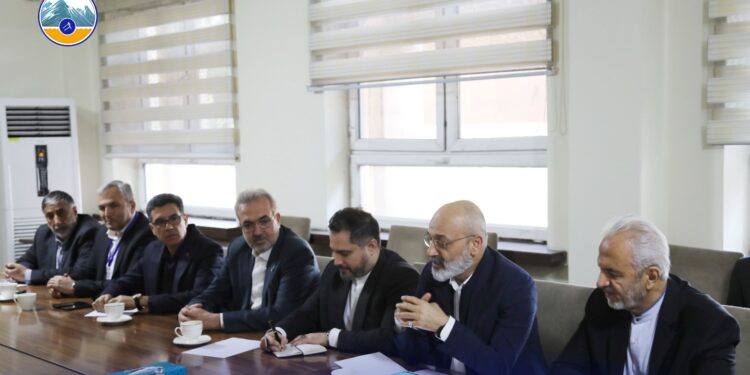 ایران د افغانستان پر کانونو پانګونې ته لېوالتیا ښودلې