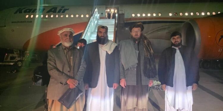 د کرنې وزیر؛ د یوه لوړپوړي پلاوي په مشرۍ روسیې ته تللی