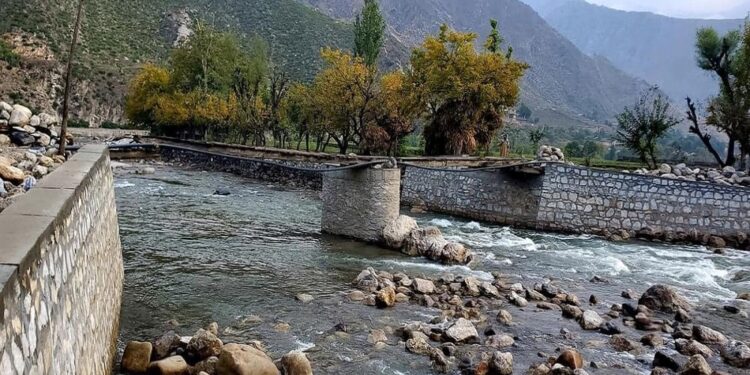 نورستان کې روان کال ۲۵۷ پراختيايي پروژې پلې شوې دي