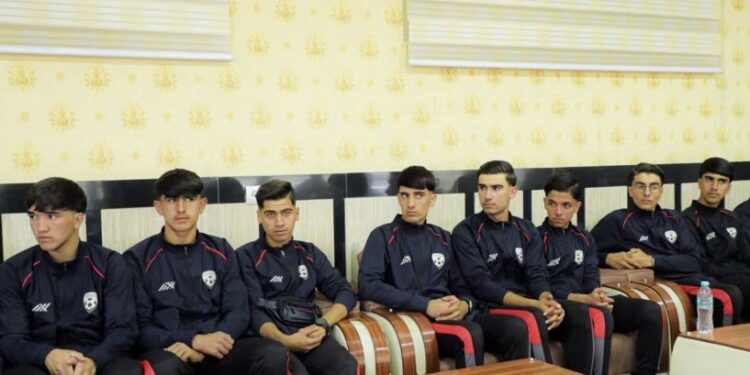 فوټبال؛ افغان لوبډلې د اسیا ۱۷ کلنو غوراوي جام سیالیو کې ګډون کړی