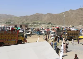 کډوال؛ پرون څه باندې ۱۵۰۰ کورنۍ هیواد ته را ستنې شوې دي