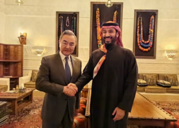 محمد بن سلمان له وانګ يي سره ولیدل