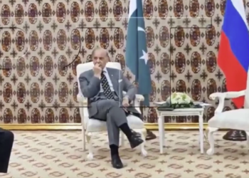 شهباز شریف له پوتین سره د لیدنې لپاره ۴۰ دقیقې انتظار کړی