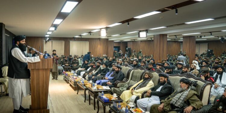 د کورنیو چارو وزیر د کابل ښاروال کړنې وستايلې
