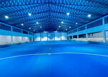 لوګر کې يو معیاري ورزشي کمپلکس جوړ او ګټې اخیستې ته سپارل شوی