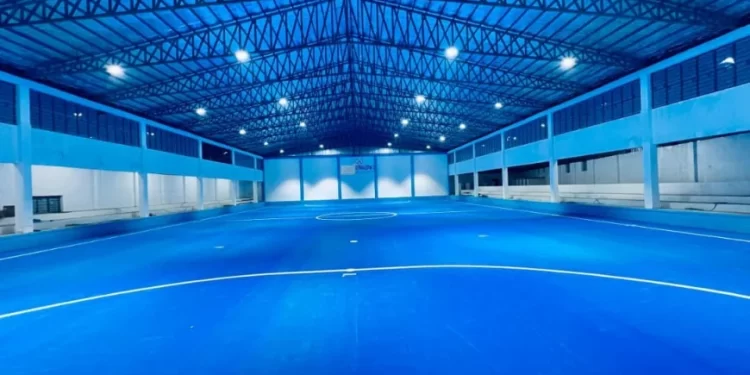 لوګر کې يو معیاري ورزشي کمپلکس جوړ او ګټې اخیستې ته سپارل شوی