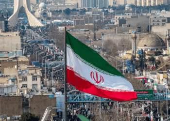 د تهران والي: ایران د اوبو له جدي بحران سره مخ دی