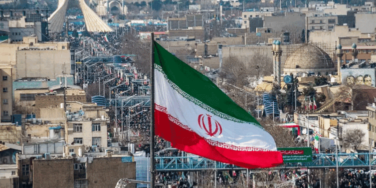 د تهران والي: ایران د اوبو له جدي بحران سره مخ دی
