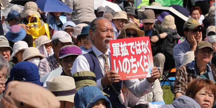 جاپان د نوي کال په پيل کې په بد نيت څه ډيپلوماتيکې هلې ځلې کړي؟
