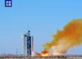 د چين او الجزاير مشرانو فضا ته د ((الساټ- ۳)) سپوږمکيو د بريالي توغولو په پار يو بل ته د مبارکۍ پيغام ولېږه
