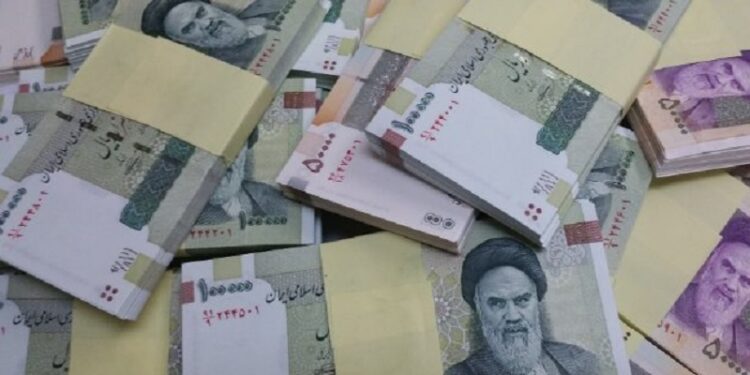 راپورونه: د ایران د تومان ارزښت نورهم پسې ټیټ شو