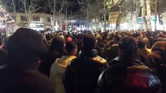 هند له خپلو وګړو غوښتي چې تهران ته له سفر کولو ډډه وکړي