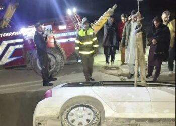 پاکستان؛ په دوو جلاجلا ترافیکي پېښو کې ۲۲ کسانو ته مرګ ژوبله اوښتې