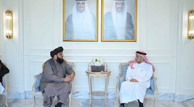 محمد سهیل شاهین د قطر پوهنتون له رییس سره کتلي دي