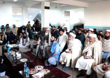 مولوي عبدالکبیر: په ټول توان د کډوالو ستونزو ته رسېدنه کوو