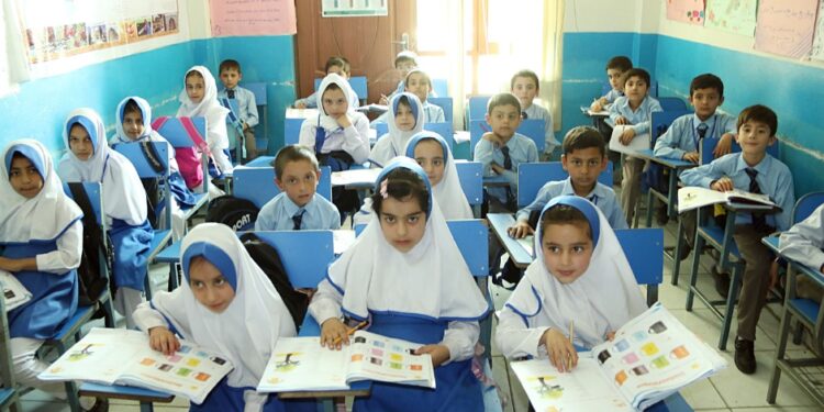 اقتصادي کمېسیون: د خصوصي ښوونیزو مرکزونو فیسونه به معیاري شي