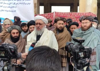 بلخ کې راستنو شویو کډوالو ته د ځمکو د وېش لړۍ پیل شوه