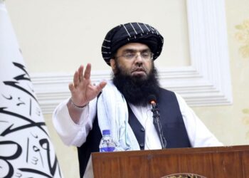 مولوي عبدالکبیر: هغوی چې غواړي موږ انزوا ته بوځي، خپله په انزوا کې دي