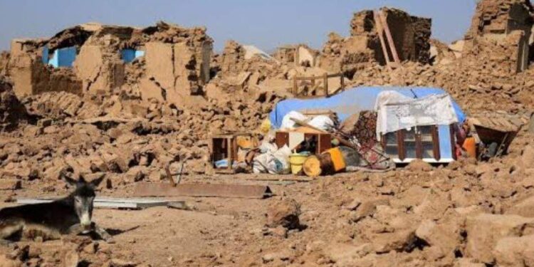 بېل ګېټس بنسټ؛ افغانستان کې له زلزله‌ ځپلو سره د ۶۰۰ زره ډالرو مرسته وکړه