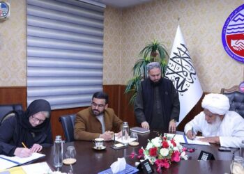 ترابي؛ له ۲ نړیوالو بنسټونو سره د څه باندې یو میلیون ډالرو په ارزښت هوکړې لاسلیک کړې