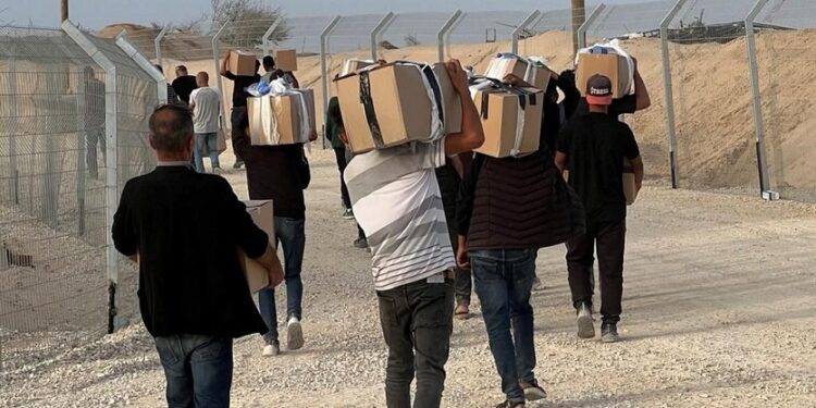 یونیسف: غزې ته مرستې او طبي لیږدونه ډېره محدوده ده