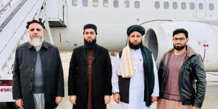 د عامې روغتیا وزارت یو پلاوی ترکيې ته ولاړ