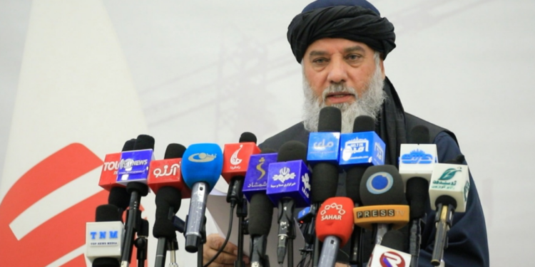 عزیزي: نږدې ورځو کې به کندهار کې د سمنټو د تولید فابریکه پرانیستل شي