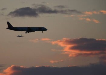 د افغانستان او روسیې ترمنځ د مستقیمو الوتنو د زیاتوالي هڅې پيل شوي