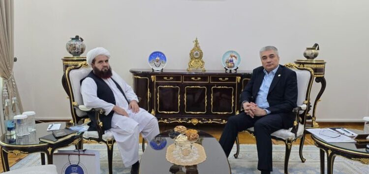 روسیه کې افغان سفیر؛ د اوزبکستان له سفیر سره کتلي دي