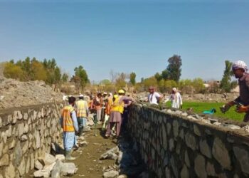 لغمان؛ د یوه کانال د بیارغولو چارې پیل شوې دي