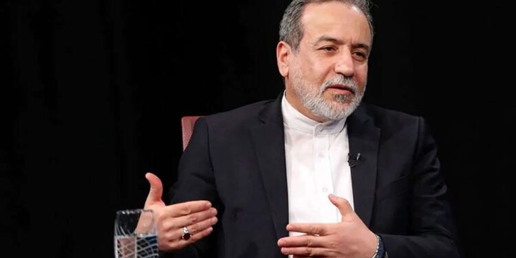 عراقچي: یورانیم غني کول زموږ مسلم حق دی او باید دوام ولري