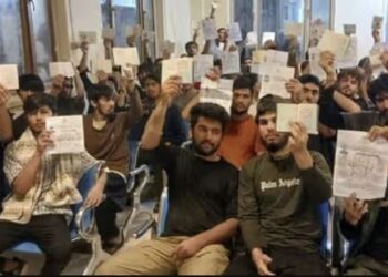 کډوال؛ روانه اونۍ د پاکستان له بند خونو ۲۱۴ افغانان ازاد شوي دي
