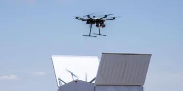 قطر کې د هر ډول ډرون الوتکو پر استعمال بندیز ولګېد