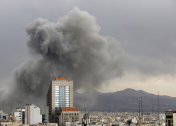 د امريکا، اسرائيل او ايران تر منځ جګړه ممکن د جاپان اقتصادي پرمختګ نژدې په ټپه ودروي