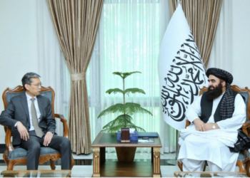 کابل کې د چين سفیر  له امیر خان متقي سره لیدلي