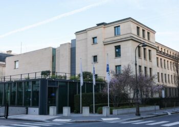 د چين او امريکا ترمنځ اقتصادي او سوداګريزې مشورې د فرانسې په پاريس کې پيل شوې