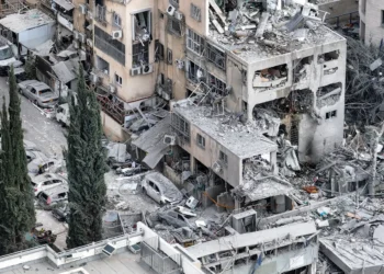 امريکا او اسرائيلو له ايران سره په جګړه کې د ښوونځي پر شاګردانو بمونه غورځولي