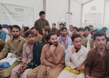 کډوالو وزارت: د پاکستان له زندانونو ۲۱ افغان کډوال را خوشې شوي