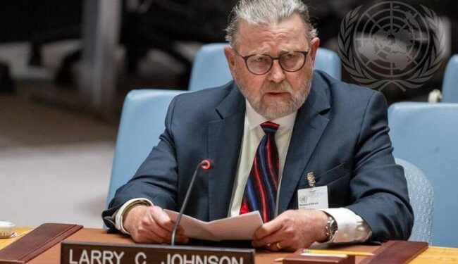 امریکايي شنونکی: واشنګټن د منځني ختیځ د جګړې حقیقت له خلکو پټوي