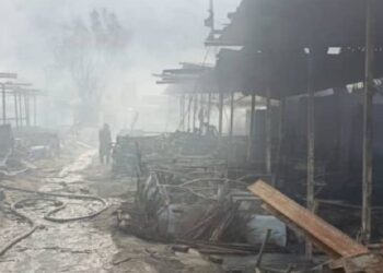 فطرت: د پاکستان د برید له کبله تورخم کې ۳۰۰ میلیونه زیان اوښتی