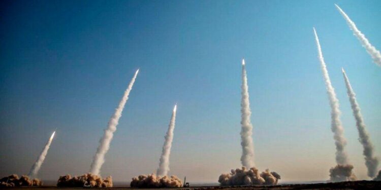 سپاه پاسداران: د ایران د توغندیو توغولو کچه دوه برابره شوې