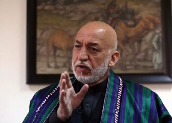 حامد کرزی: پاکستان تل د یوه کمزوري افغانستان غوښتونکی دی