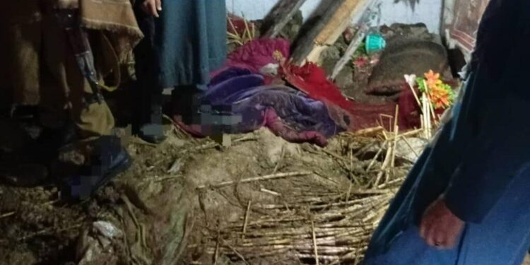 ننګرهار کې د چت پرېوتو پېښو کې اوو کسانو ته مرګ ژوبله اوښتې